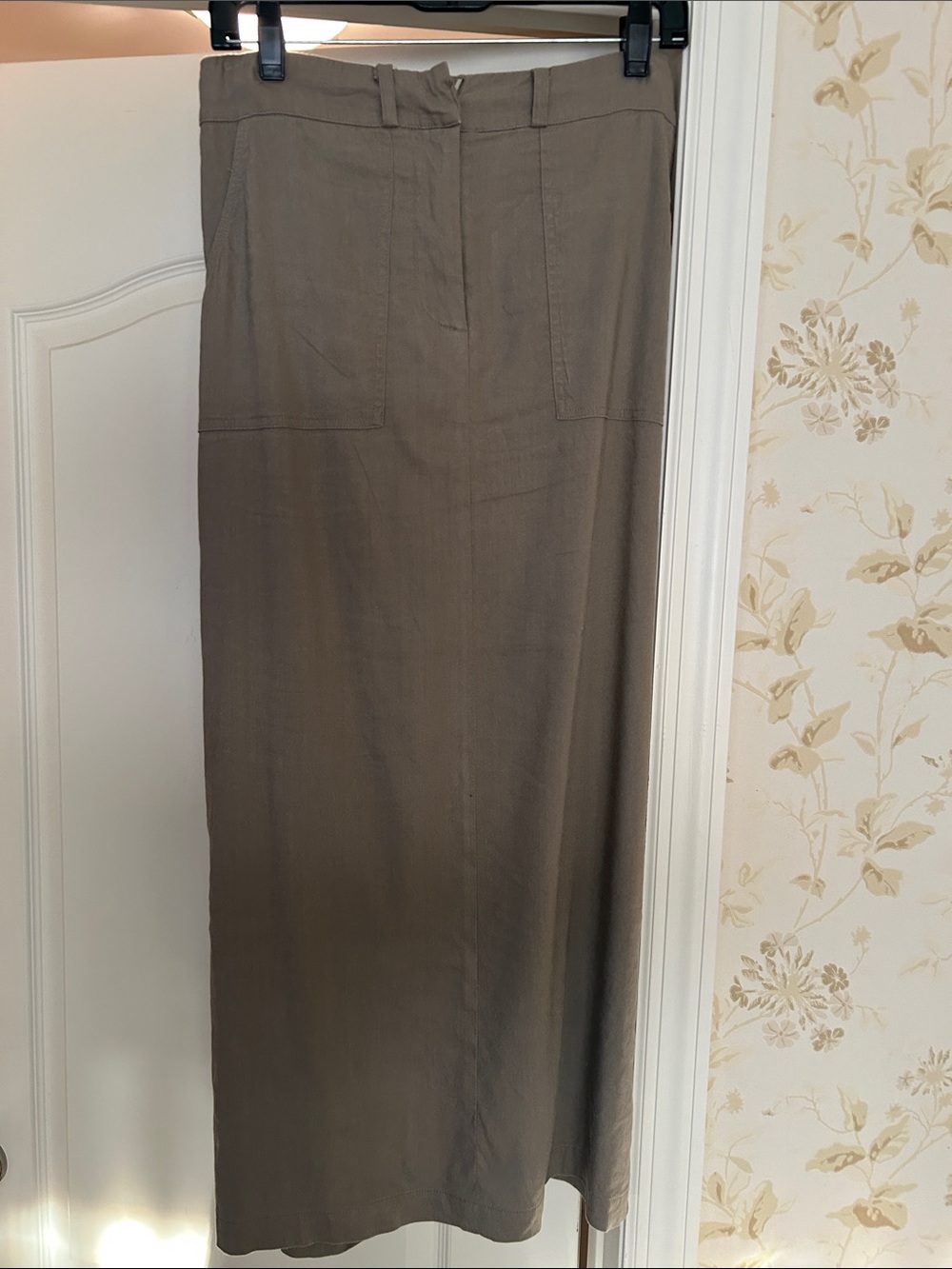 Luum linen Women's Maxi Straight Skirt in Taupe S